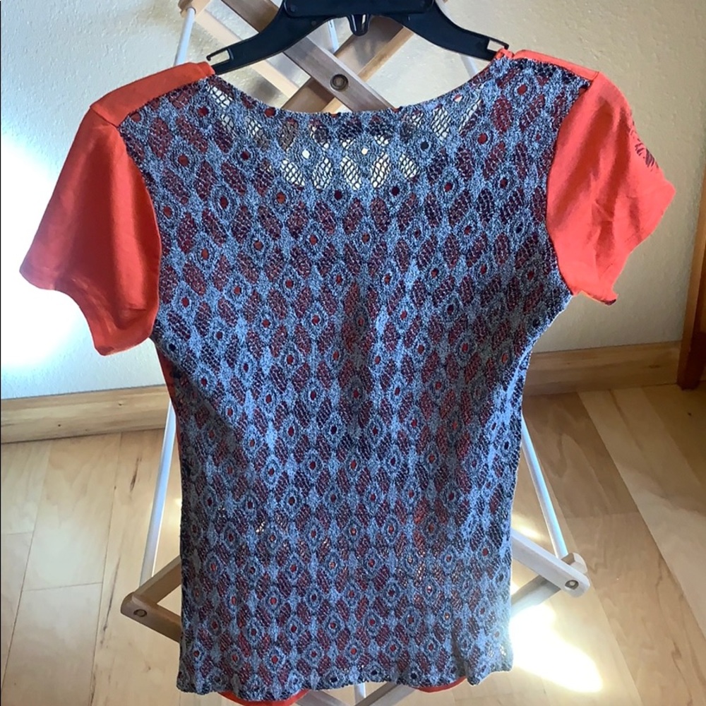 Orange shirt - Picture 2 of 2